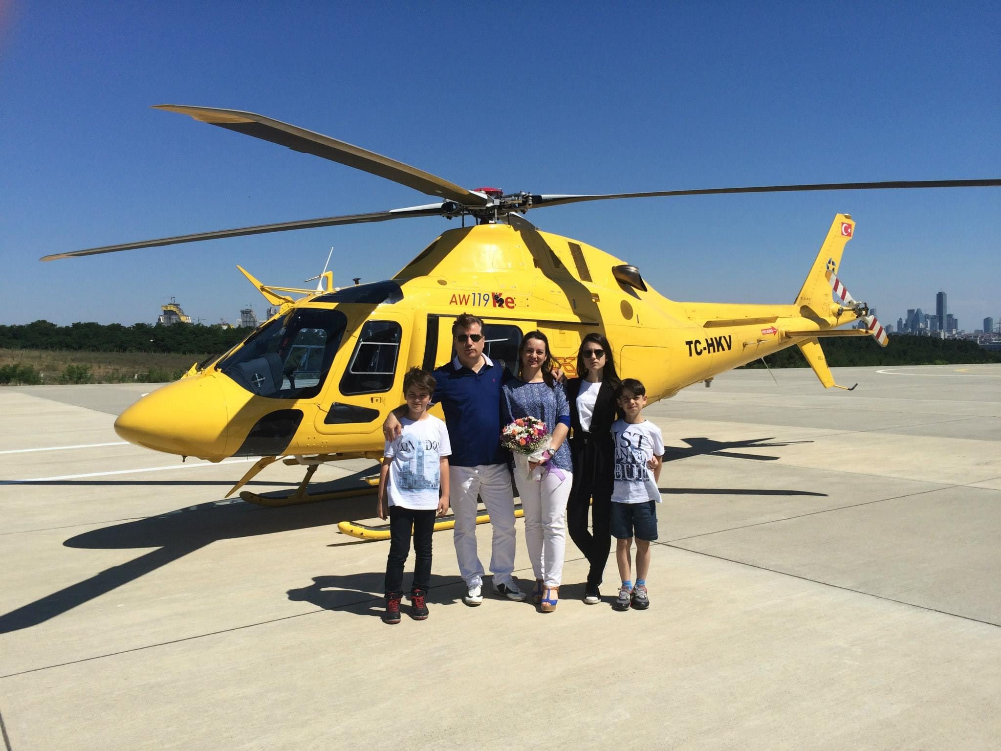 Dubai: Palm Jumeirah Üzerinde 17 Dakikalık Helikopter Uçuşu